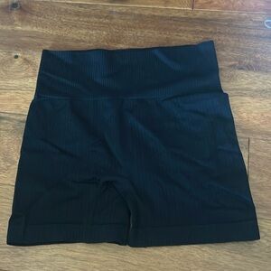 black biker shorts